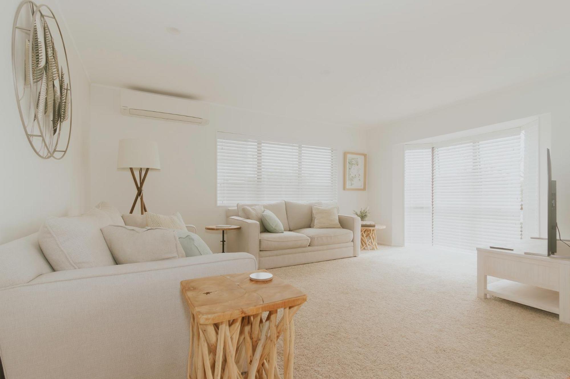 Salty Breeze Beach House 오레와 외부 사진